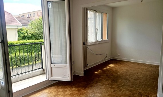 LOCATION-090-7414-Grenoble